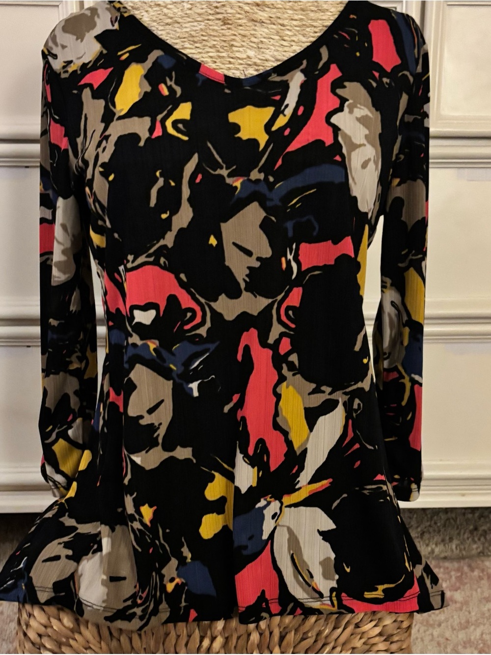 Dana Buchman Black Abstract Floral Long-Sleeve Top